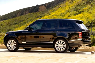 Side profile of the 2014 Range Rover Supercharged